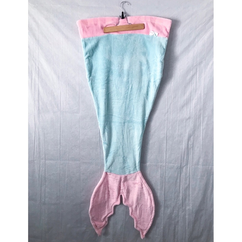 *NWOT* Mermaid Babe blanket/tail